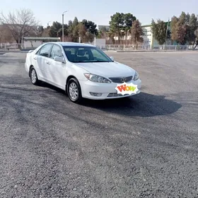Toyota Camry 2004