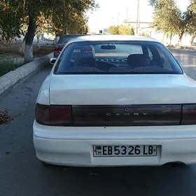 Toyota Camry 1991