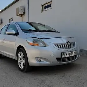 Toyota Yaris 2009