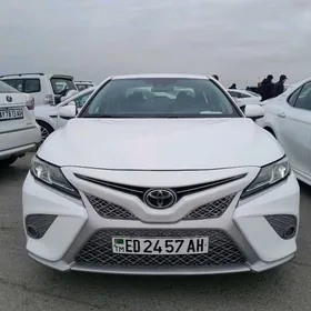 Toyota Camry 2020