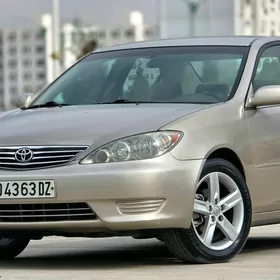 Toyota Camry 2005