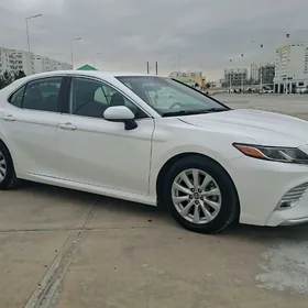 Toyota Camry 2020