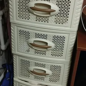 пластиковый комод