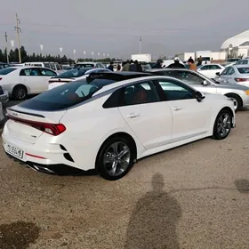 Kia K5 2021