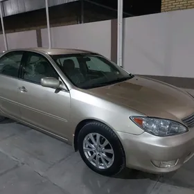 Toyota Camry 2004