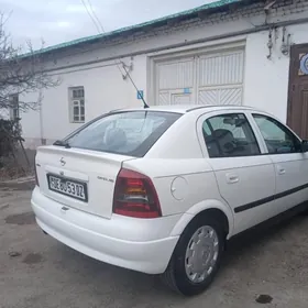 Opel Astra 2003