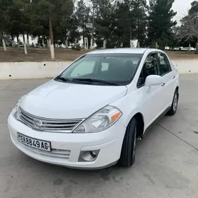 Nissan Versa 2010