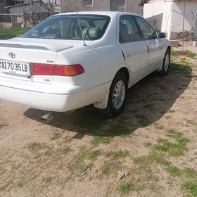 Toyota Camry 1999