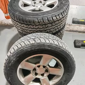 диски с покрышками r18