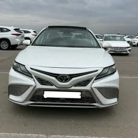 Toyota Camry 2022
