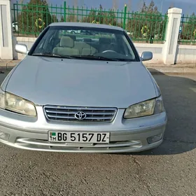 Toyota Camry 2001