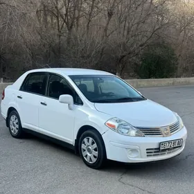 Nissan Versa 2010