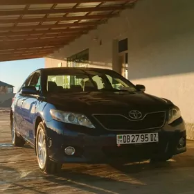Toyota Camry 2011