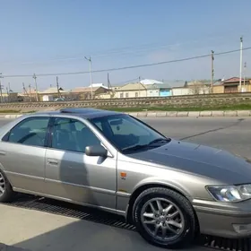 Toyota Camry 2000