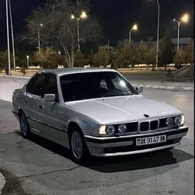 BMW E34 1989