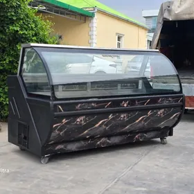 ET ÜÇIN WİTİRİNA HALADİNİK