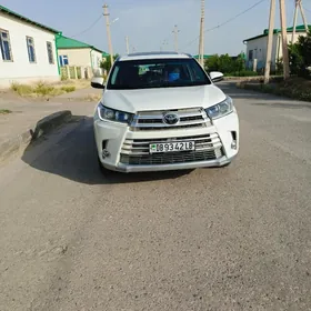 Toyota Highlander 2019