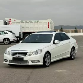 Mercedes-Benz E350 2011