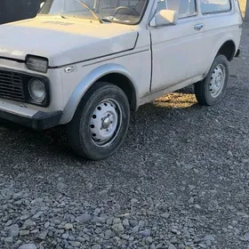 Lada Niva 1990