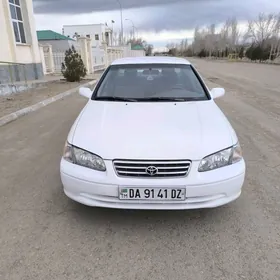 Toyota Camry 2001
