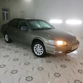 Toyota Camry 2000
