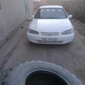 Toyota Camry 1999