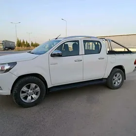 Toyota Hilux 2018