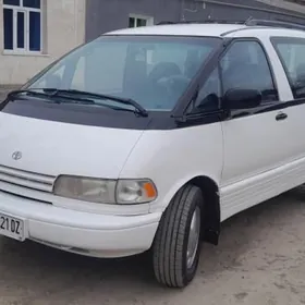 Toyota Previa 1992