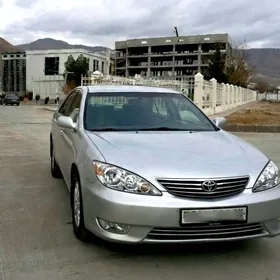 Toyota Camry 2005