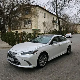 Lexus ES 350 2019