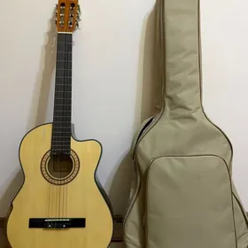Gitara Valancia