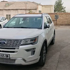 Ford Explorer 2018