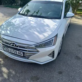 Hyundai Elantra 2019