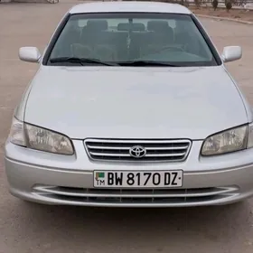 Toyota Camry 1999