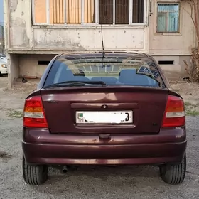 Opel Astra 2000