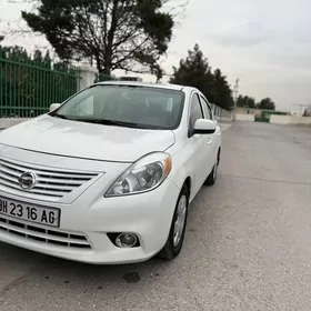 Nissan Versa 2014