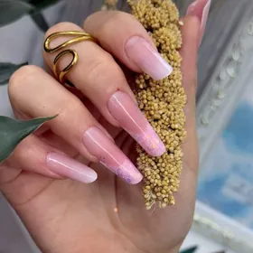 Naraşiwiniýa Dyrnak salon Mani