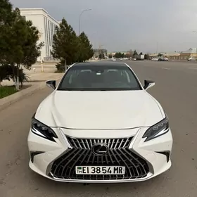 Lexus ES 350 2022