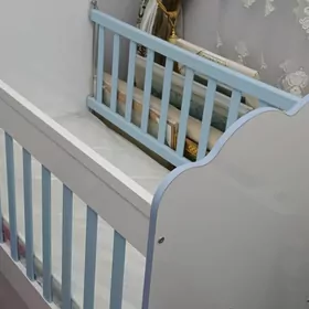 Манеж-кроватка детская