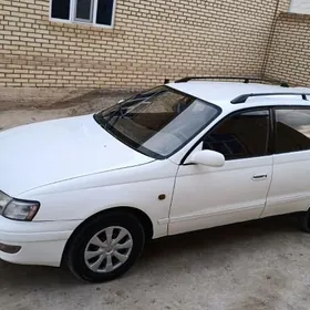 Toyota Carina 1995