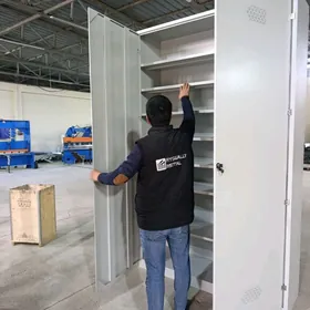 Demir sehe kömekçi işgärler ge