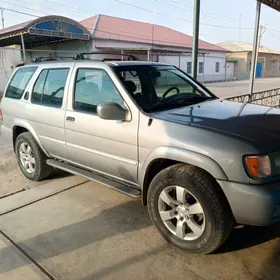 Nissan Pathfinder 2001