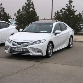Toyota Camry 2020