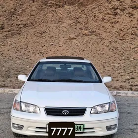Toyota Camry 1999