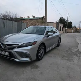 Toyota Camry 2022