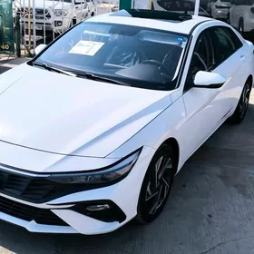 Hyundai Elantra 2025