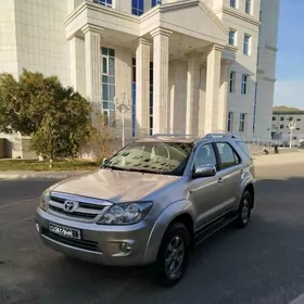 Toyota Fortuner 2008
