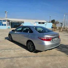 Toyota Camry 2016