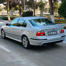 BMW E39 2000