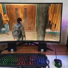 Titan Army 32" curved